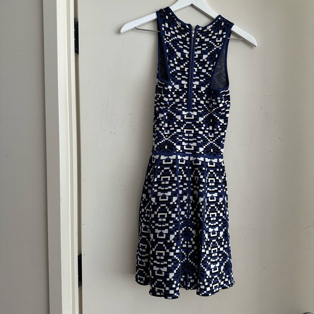 Parker Kaitlyn Dress - Picture 5 of 8